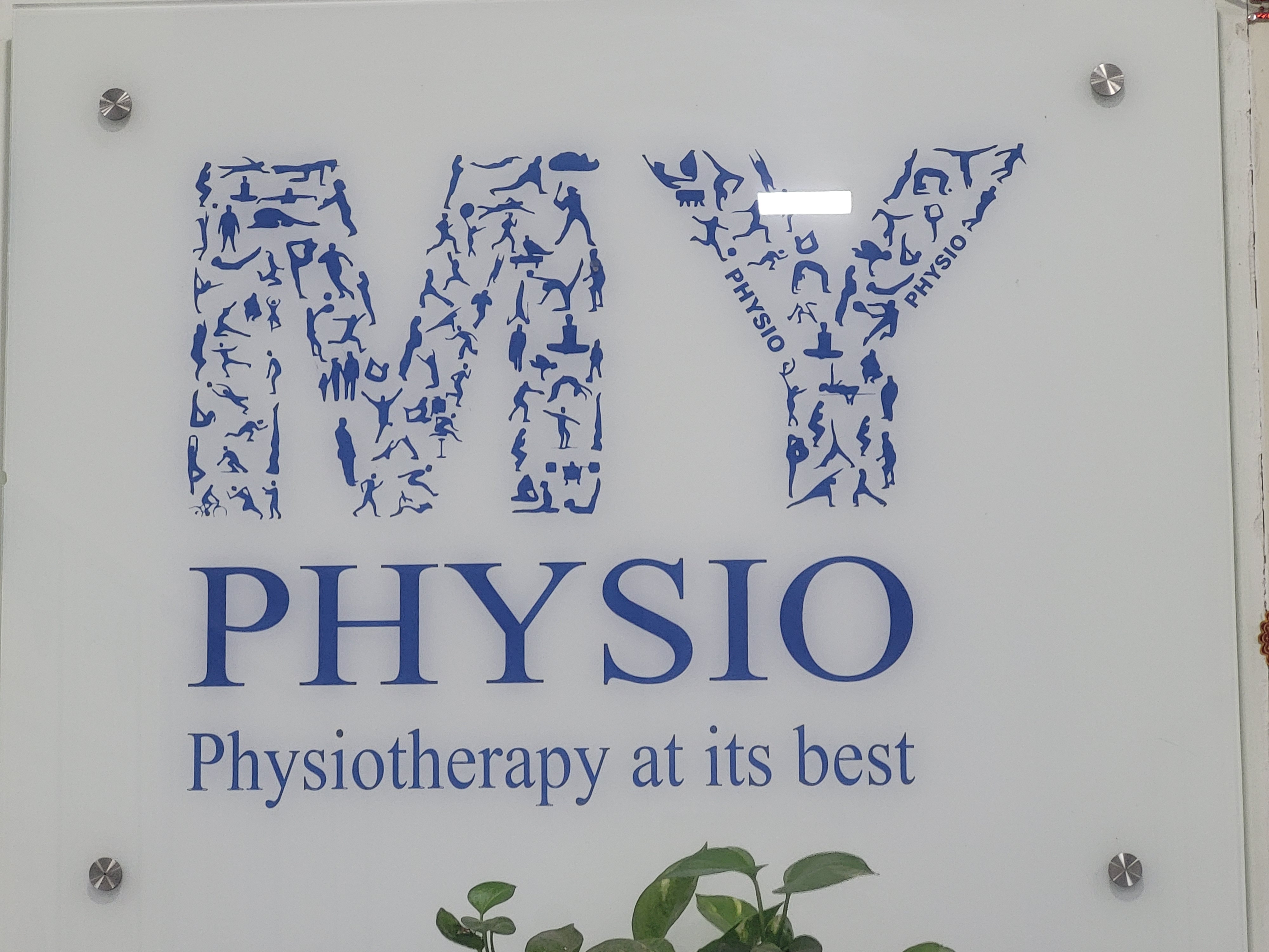 Your Knee Pain Guide: Causes, Symptoms & Physiotherapy Solutions